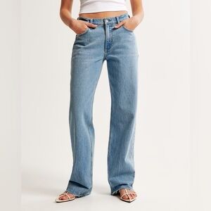 Low rise baggy jean